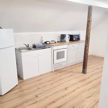 Apartment Live Smart In Practical For Students And Workers *