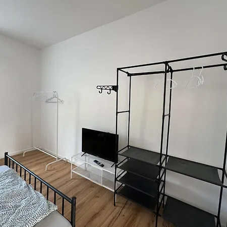 Live Smart In Practical For Students And Workers Apartment *