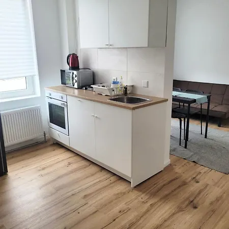 Apartment Live Smart In Practical For Students And Workers Altenburg