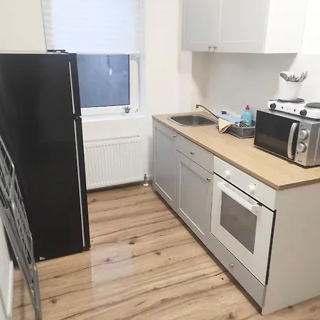 Apartment Live Smart In Practical For Students And Workers